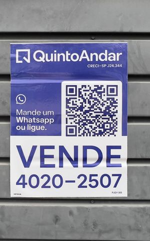 Casa à venda com 250m², 5 quartos e 3 vagas Casa à venda com 250m², 5 quartos e 3 vagasPJGY-305