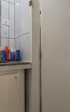 Casa à venda com 250m², 5 quartos e 3 vagas Casa à venda com 250m², 5 quartos e 3 vagasKitnet