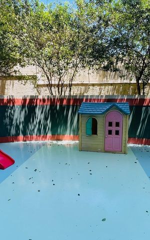 Apartamento para alugar com 78m², 2 quartos e 1 vaga Apartamento para alugar com 78m², 2 quartos e 1 vagaÁrea comum - Playground