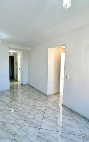 Apartamento para alugar com 78m², 2 quartos e 1 vaga Apartamento para alugar com 78m², 2 quartos e 1 vagaSala