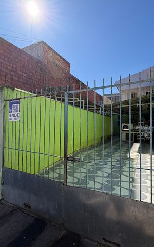 Casa à venda com 175m², 3 quartos e 2 vagasPlaquinha instalada COD VAIO-305