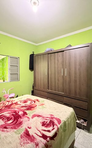 Casa à venda com 175m², 3 quartos e 2 vagasSuíte 1 - casa 1