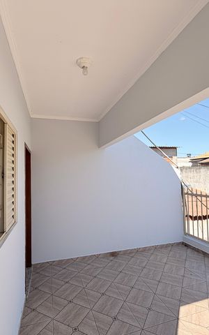 Casa à venda com 175m², 3 quartos e 2 vagasVaranda - Casa 2