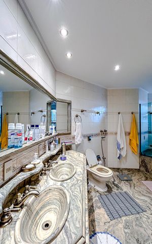 Apartamento à venda com 330m², 4 quartos e 4 vagasBanheiro da Suíte 1