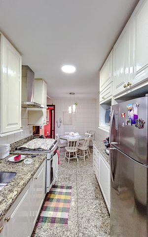 Apartamento à venda com 330m², 4 quartos e 4 vagasCozinha