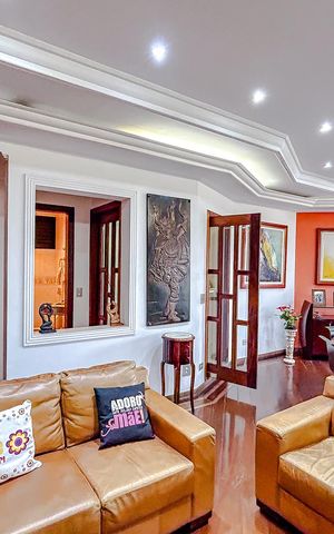 Apartamento à venda com 330m², 4 quartos e 4 vagasSala