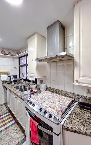Apartamento à venda com 330m², 4 quartos e 4 vagasCozinha