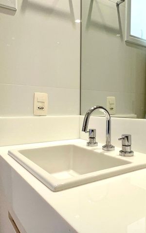 Apartamento à venda com 108m², 2 quartos e 2 vagas Apartamento à venda com 108m², 2 quartos e 2 vagasBanheiro da Suíte 2
