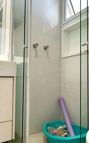 Apartamento à venda com 108m², 2 quartos e 2 vagas Apartamento à venda com 108m², 2 quartos e 2 vagasBanheiro da Suíte 1
