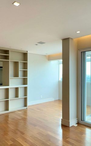 Apartamento à venda com 108m², 2 quartos e 2 vagas Apartamento à venda com 108m², 2 quartos e 2 vagasSala