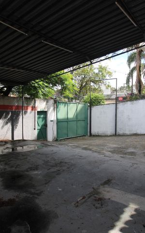 Casa à venda com 225m², 3 quartos e 5 vagasQuintal
