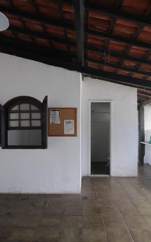 Casa à venda com 225m², 3 quartos e 5 vagasQuintal