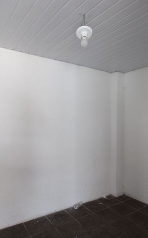Casa à venda com 225m², 3 quartos e 5 vagasQuintal - Quarto