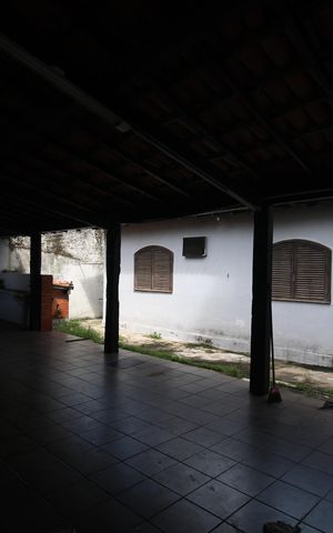 Casa à venda com 225m², 3 quartos e 5 vagasQuintal