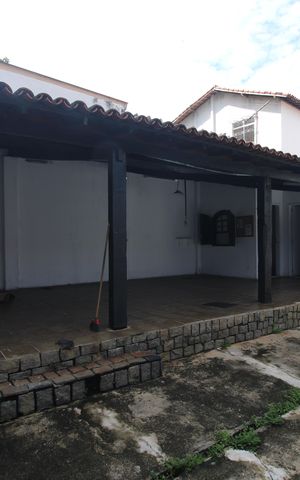Casa à venda com 225m², 3 quartos e 5 vagasQuintal