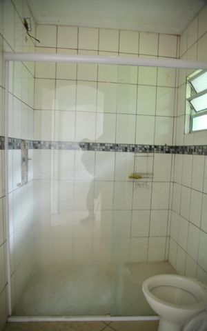 Casa para alugar com 120m², 2 quartos e 1 vagaBanheiro 