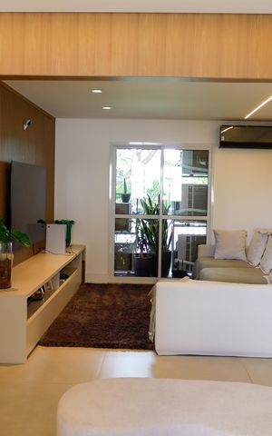 Apartamento à venda com 254m², 4 quartos e 4 vagas Apartamento à venda com 254m², 4 quartos e 4 vagassala