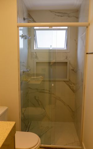 Apartamento à venda com 254m², 4 quartos e 4 vagas Apartamento à venda com 254m², 4 quartos e 4 vagasBanheiro da Suíte 3