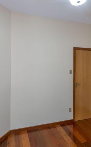 Casa à venda com 200m², 4 quartos e 2 vagas Casa à venda com 200m², 4 quartos e 2 vagasQuarto 2
