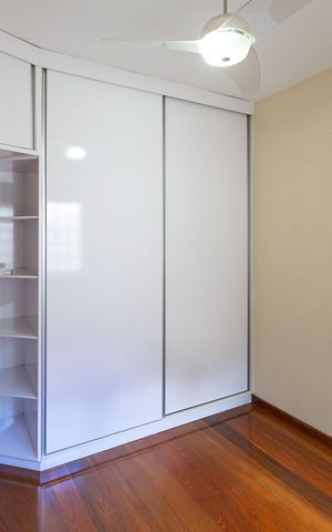 Casa à venda com 200m², 4 quartos e 2 vagas Casa à venda com 200m², 4 quartos e 2 vagasSuíte 1