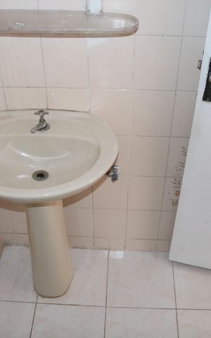 Apartamento à venda com 55m², 2 quartos e sem vagaBanheiro