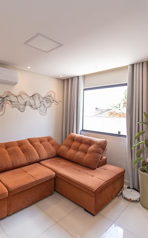 Casa de condomínio à venda com 115m², 2 quartos e 2 vagas Casa de condomínio à venda com 115m², 2 quartos e 2 vagasSala