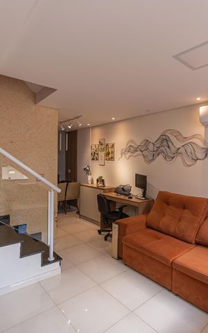 Casa de condomínio à venda com 115m², 2 quartos e 2 vagas Casa de condomínio à venda com 115m², 2 quartos e 2 vagasSala
