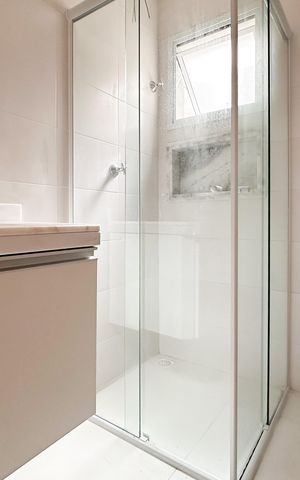 Apartamento à venda com 51m², 2 quartos e 1 vaga Apartamento à venda com 51m², 2 quartos e 1 vagaBanheiro da Suíte