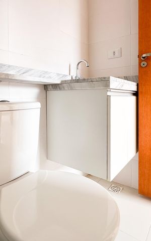 Apartamento à venda com 51m², 2 quartos e 1 vaga Apartamento à venda com 51m², 2 quartos e 1 vagaBanheiro Social