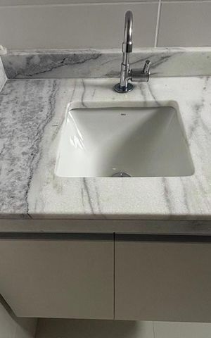 Apartamento à venda com 48m², 2 quartos e 1 vagaSuíte - Banheiro 