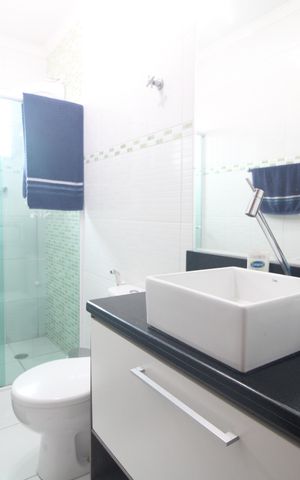 Casa para alugar com 164m², 3 quartos e 2 vagasBanheiro comum
