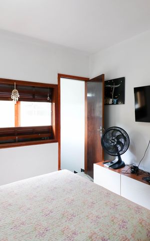 Casa à venda com 167m², 5 quartos e 2 vagas Casa à venda com 167m², 5 quartos e 2 vagasQuarto 2