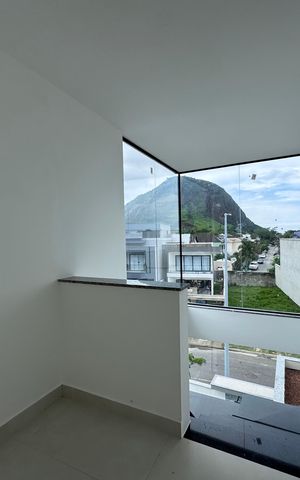 Apartamento à venda com 240m², 3 quartos e 2 vagas Apartamento à venda com 240m², 3 quartos e 2 vagasEscada
