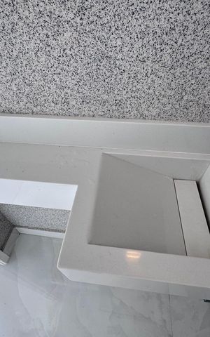 Apartamento à venda com 240m², 3 quartos e 2 vagas Apartamento à venda com 240m², 3 quartos e 2 vagasLavabo