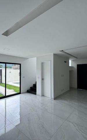 Apartamento à venda com 240m², 3 quartos e 2 vagas Apartamento à venda com 240m², 3 quartos e 2 vagasSala