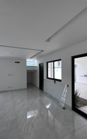 Apartamento à venda com 240m², 3 quartos e 2 vagas Apartamento à venda com 240m², 3 quartos e 2 vagasSala