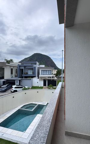 Apartamento à venda com 240m², 3 quartos e 2 vagas Apartamento à venda com 240m², 3 quartos e 2 vagasSuíte 2 - Vista