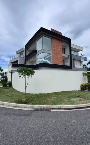 Apartamento à venda com 240m², 3 quartos e 2 vagas Apartamento à venda com 240m², 3 quartos e 2 vagasFachada
