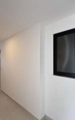 Apartamento à venda com 240m², 3 quartos e 2 vagas Apartamento à venda com 240m², 3 quartos e 2 vagasSuíte 3 - Closet