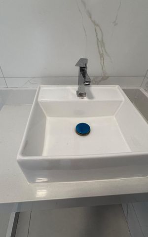 Apartamento à venda com 240m², 3 quartos e 2 vagas Apartamento à venda com 240m², 3 quartos e 2 vagasBanheiro Social