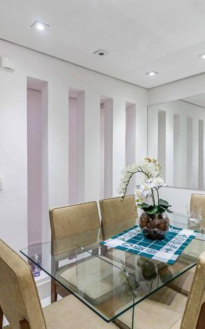 Apartamento à venda com 106m², 2 quartos e 1 vaga Apartamento à venda com 106m², 2 quartos e 1 vagaSala