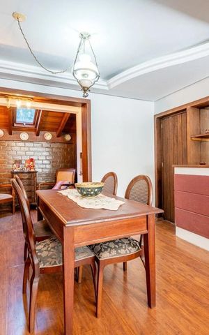Casa de condomínio à venda com 175m², 3 quartos e 1 vaga Casa de condomínio à venda com 175m², 3 quartos e 1 vagaSala