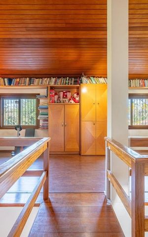 Casa de condomínio à venda com 175m², 3 quartos e 1 vaga Casa de condomínio à venda com 175m², 3 quartos e 1 vagasótão