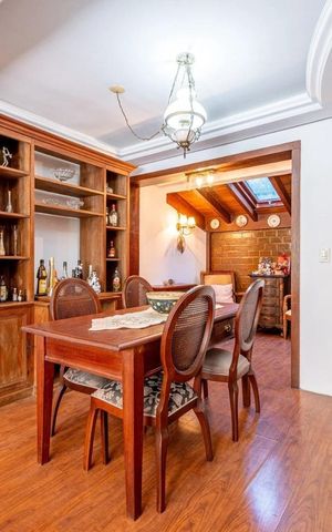 Casa de condomínio à venda com 175m², 3 quartos e 1 vaga Casa de condomínio à venda com 175m², 3 quartos e 1 vagaSala