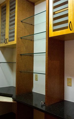 Casa à venda com 371m², 3 quartos e 3 vagas Casa à venda com 371m², 3 quartos e 3 vagasQuarto 2
