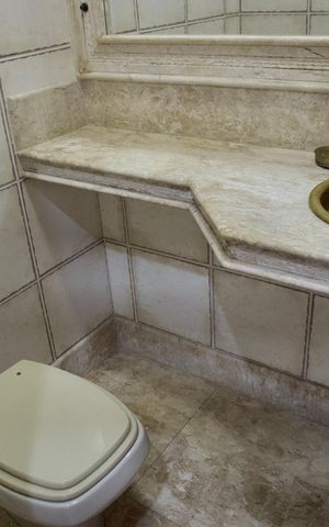 Casa à venda com 371m², 3 quartos e 3 vagas Casa à venda com 371m², 3 quartos e 3 vagasLavabo