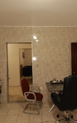 Casa para alugar com 360m², 2 quartos e 3 vagasCasa dos Fundos - Cozinha
