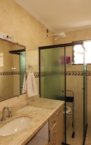 Casa para alugar com 360m², 2 quartos e 3 vagasBanheiro Social