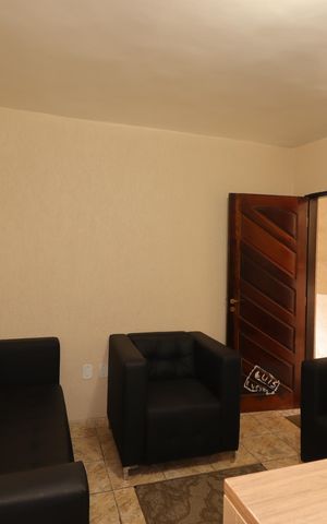 Casa para alugar com 360m², 2 quartos e 3 vagasCasa dos Fundos - Sala