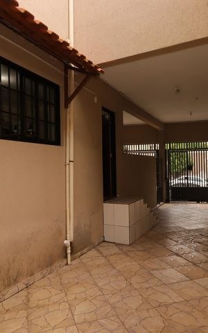 Casa para alugar com 360m², 2 quartos e 3 vagasGaragem da casa dos fundos